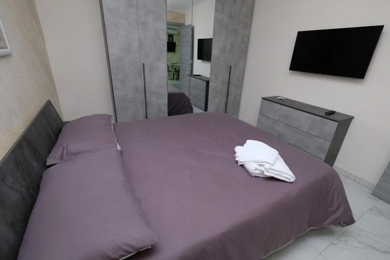 Mg House Apartment Naples Italy